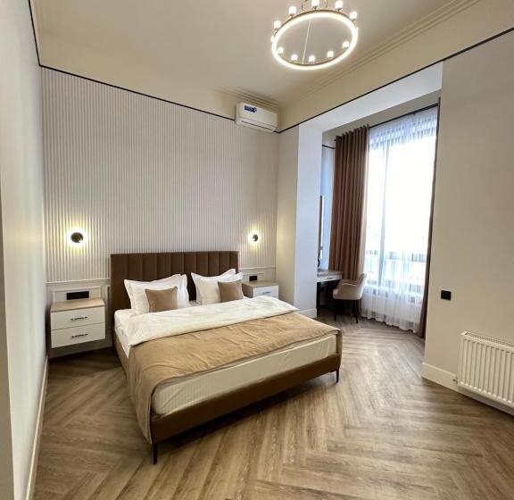 سوییت, Five S Hotel Astana