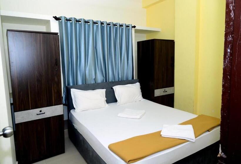 家庭间, Aradhya Inn Deralakatte