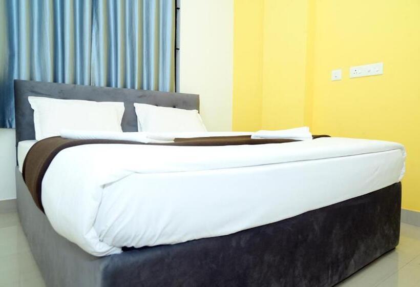 家庭间, Aradhya Inn Deralakatte