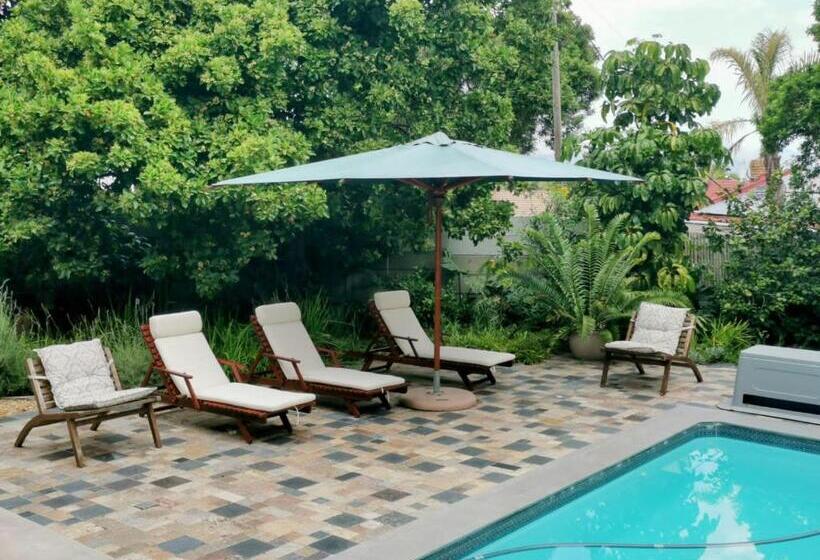 Номер Стандарт, Greenwood Cottage, Somerset West