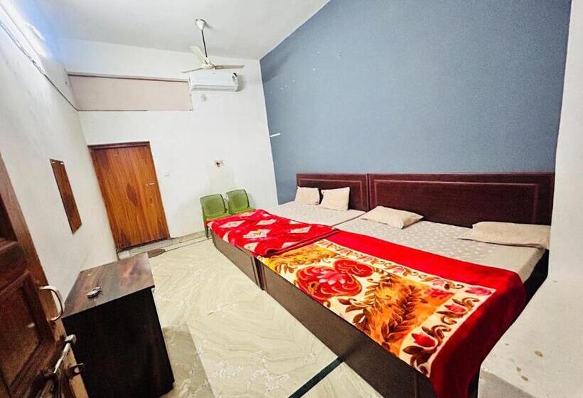 Quarto Executivo, Agrawal Inn Guest House