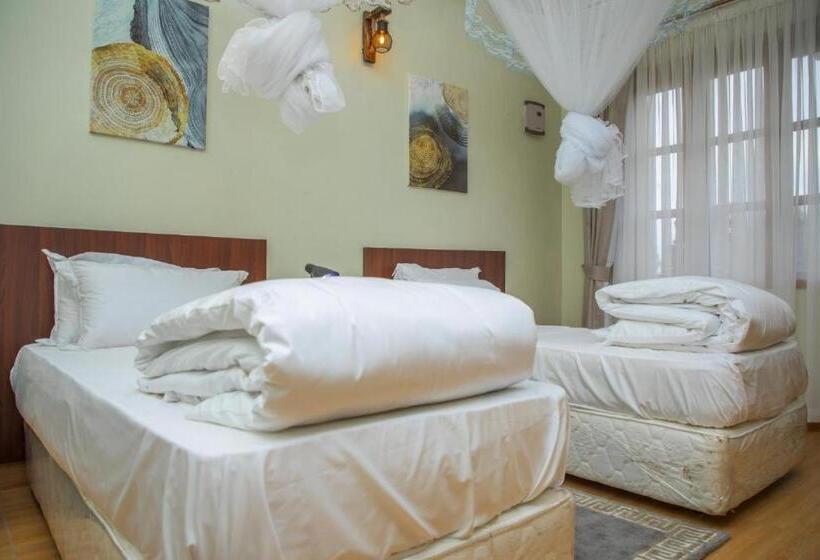 سوییت, Mt. Rwenzori Golf Resort & Spa