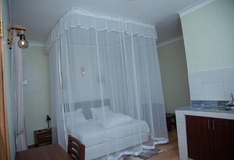سوییت لوکس, Mt. Rwenzori Golf Resort & Spa
