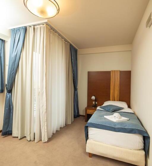 اتاق استاندارد یک نفره, Etno Selo Stanišići Hotel Ras