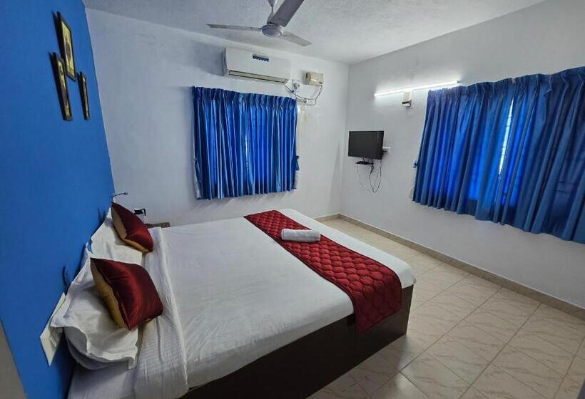 Номер Deluxe, The Sea Walk Beachside Serinity