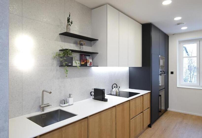 جناح ديلوكس, Apartmány Vila Terasy