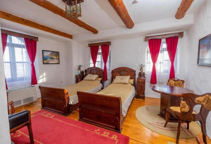 اتاق استاندارد, Etno Selo Stanišići Hotel Pirg