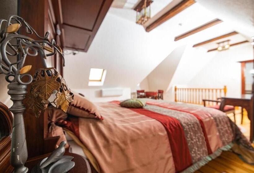 سوییت خانوادگی, Etno Selo Stanišići Hotel Pirg