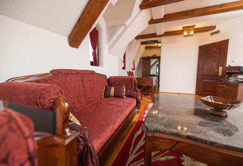 سوییت خانوادگی, Etno Selo Stanišići Hotel Pirg