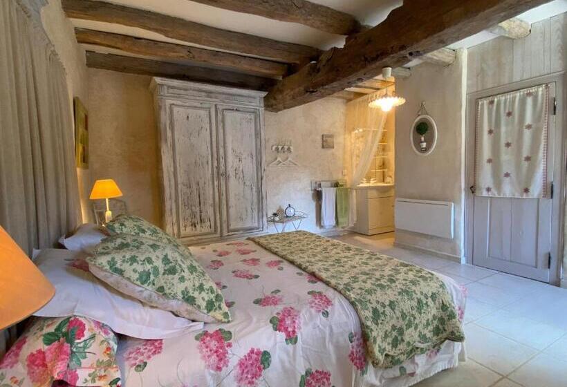 Номер Стандарт с Террасой, Logis De La Mélissière