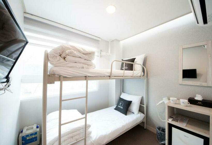 Номер Economy, K Grand Hotel Seoul