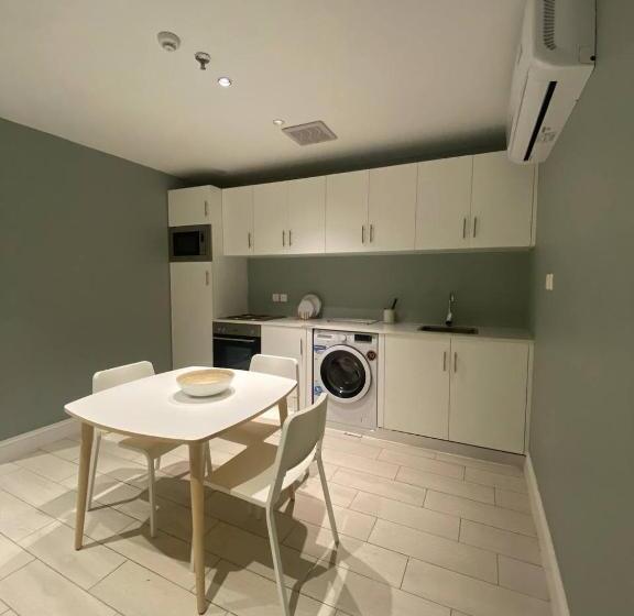 Family Suite, فندق مساكن الجود