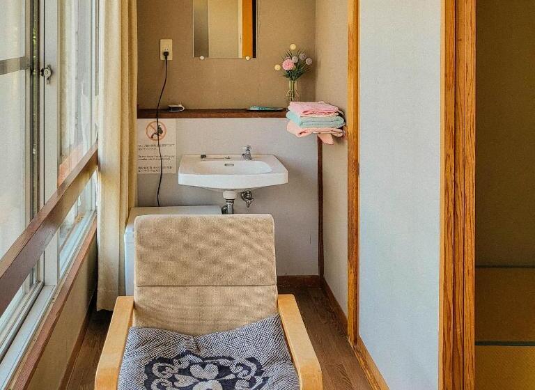 Quarto Triplo Estandar, Yufuin Monday 湯布院マンデー