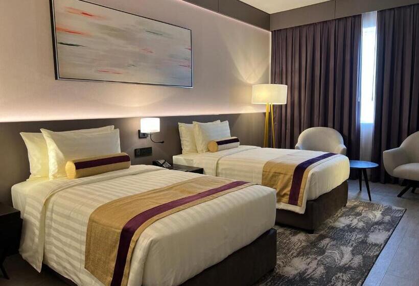 Номер Deluxe с Балконом, Khalidia Palace Hotel Dubai By Mourouj Gloria