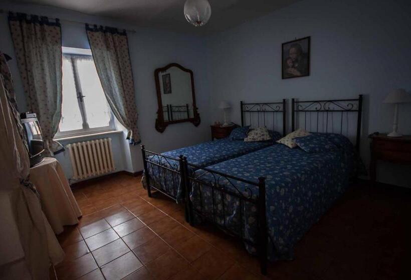 Quarto Estandar Banheiro Compartilhado, B&b Cascina Santa Gavi