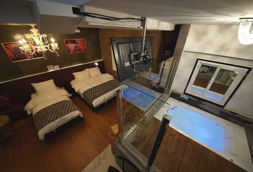 سوئیت پریمیوم, February Hotel Apsan