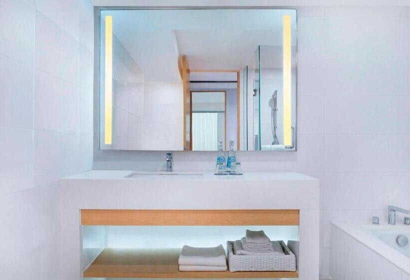 高级套房, Four Points By Sheraton Surabaya, Tunjungan Plaza
