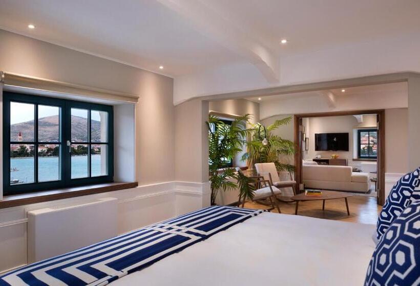 Президентский Люкс, Brown Beach House & Spa