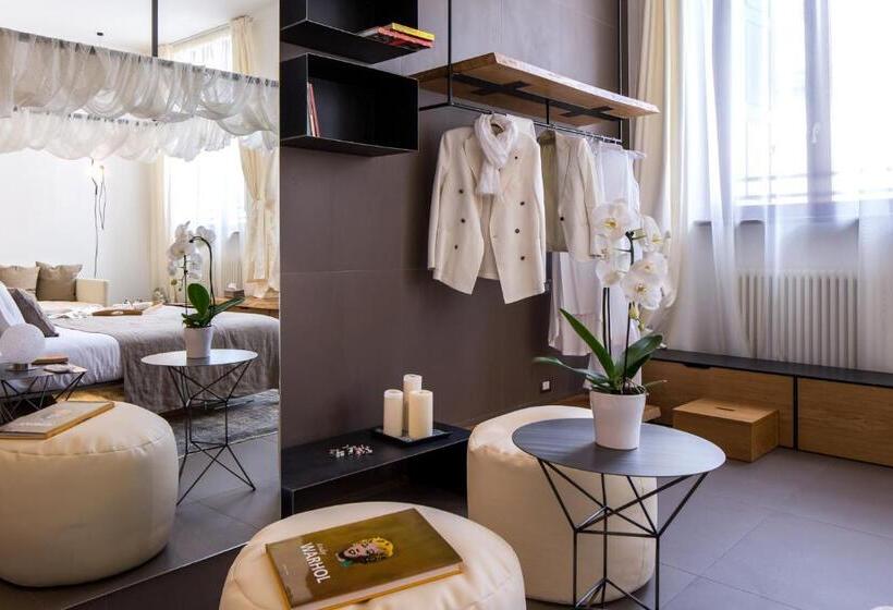سوییت لوکس, Mercatovecchio Luxury Suites