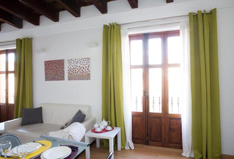 شقة غرفة نوم واحدة مزودة بشُرفة, Singularstays Plaza Del Mercado