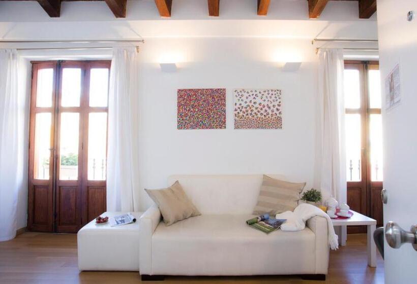 شقة غرفة نوم واحدة مزودة بشُرفة, Singularstays Plaza Del Mercado