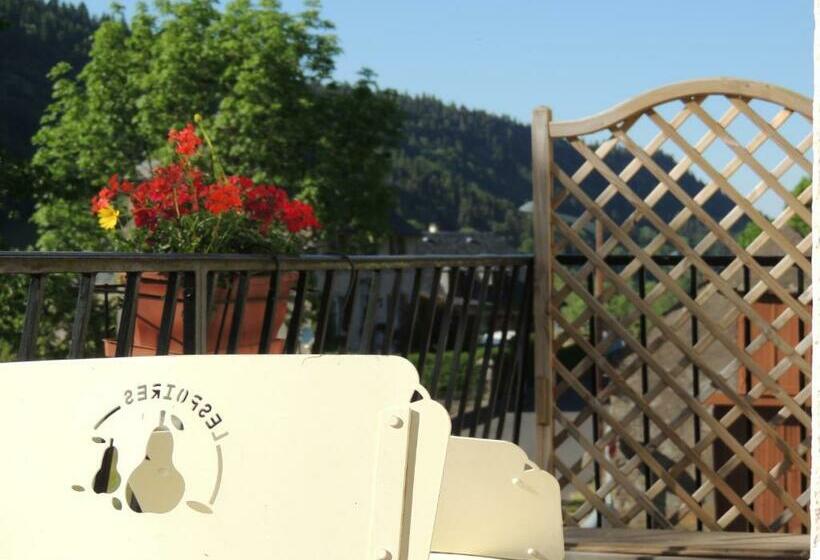 Номер Стандарт, Restaurant Du Plomb Du Cantal
