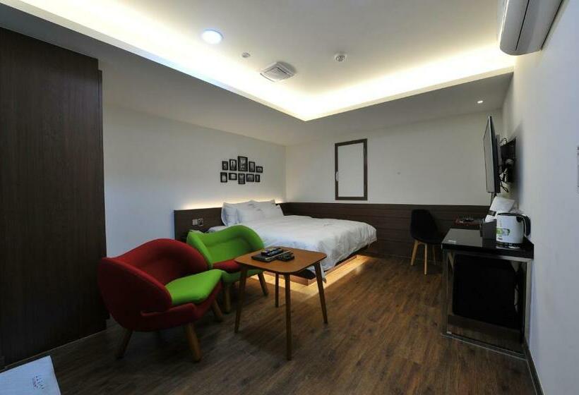 디럭스 룸, Ytt Hotel Nampo Dong Busan