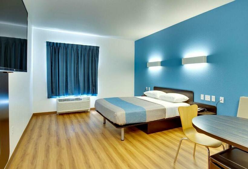 Номер Deluxe, Motel 6 Poplar Bluff, Mo