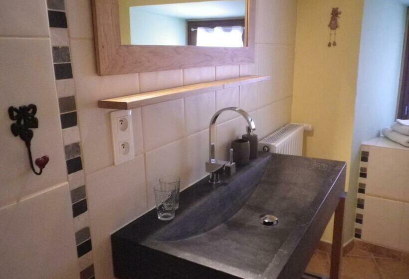 Номер Стандарт, La Pierre Trouée Chambre D Hôtes