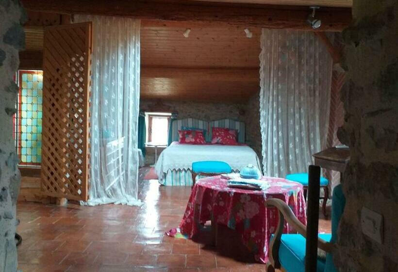 Семейный Номер, Riverside Home Cottage