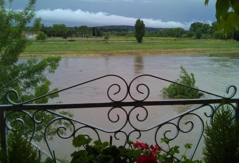 Номер Стандарт, Riverside Home Cottage