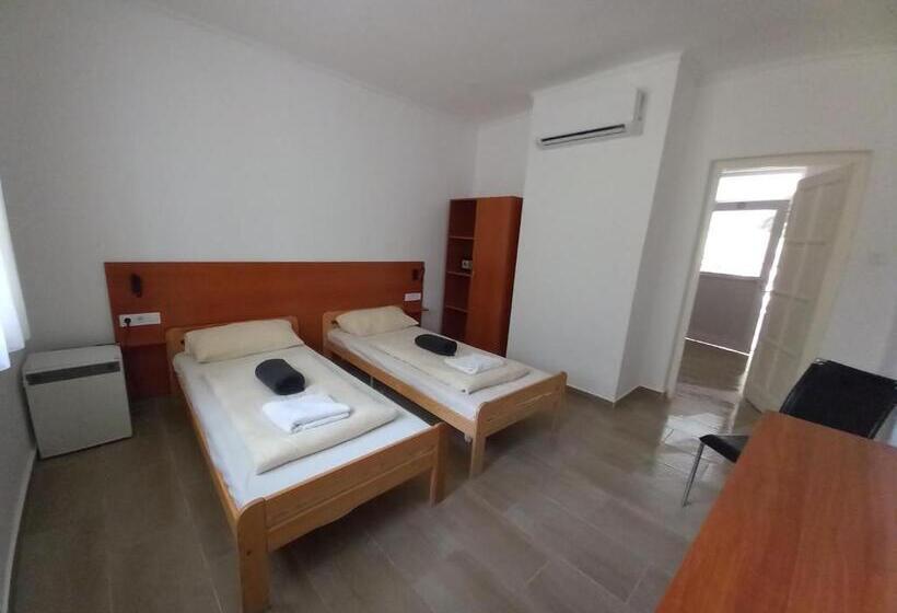Апартаменты 1 Спальня, öreg Tó Youth Hostel
