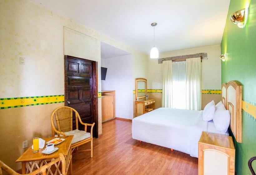 デラックスルーム, Hacienda Montesinos