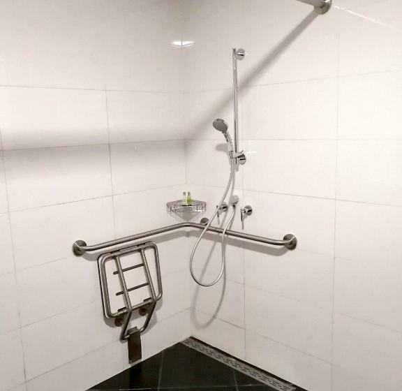 장애인을 위한 킹사이즈 침대 스탠다드 룸, Hilton Garden Inn Lima Surco, Peru