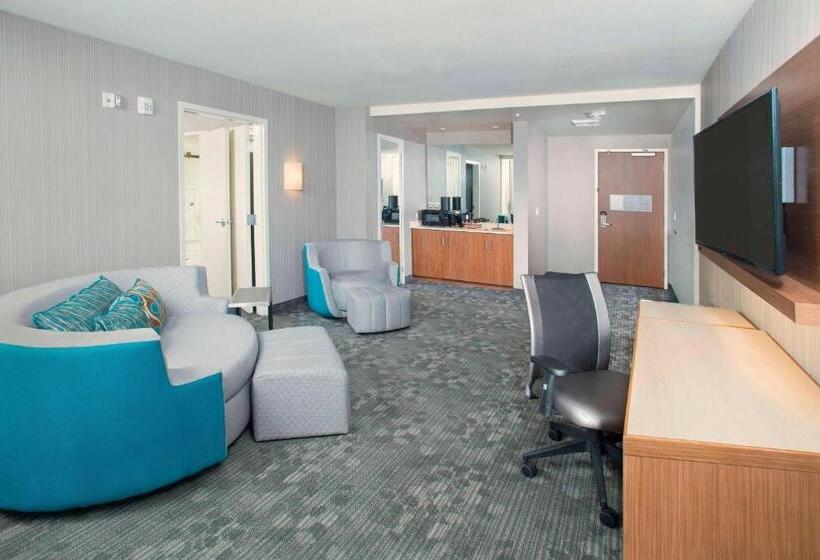 이그제큐티브 스위트 킹침대, Courtyard By Marriott Redwood City
