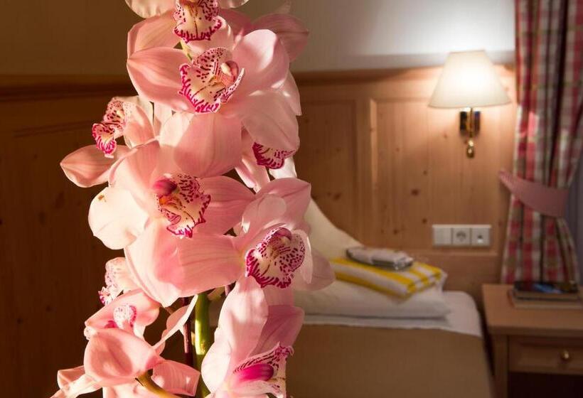 Люкс, Dolomites Wellness Hotel Savoy