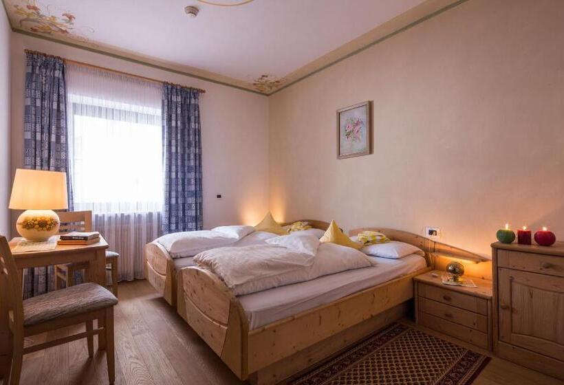 Люкс Superior, Dolomites Wellness Hotel Savoy
