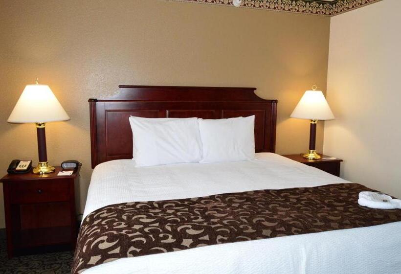 Family Suite, Fairbridge Inn Express Dillon