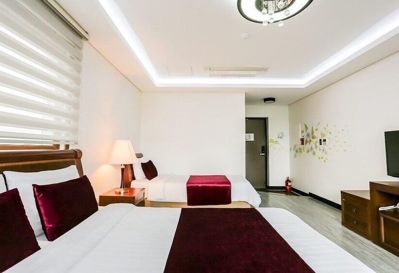 Номер Deluxe, The Seri Resort
