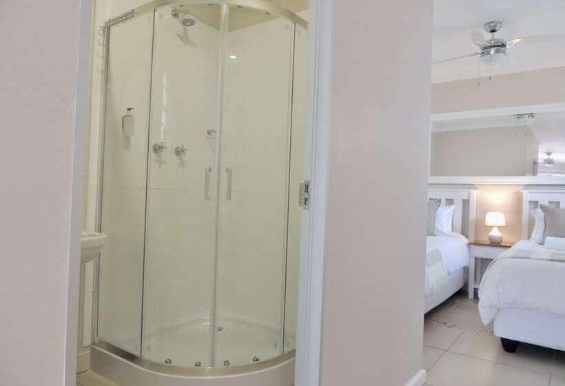 Quarto Familiar, La Mer Guesthouse