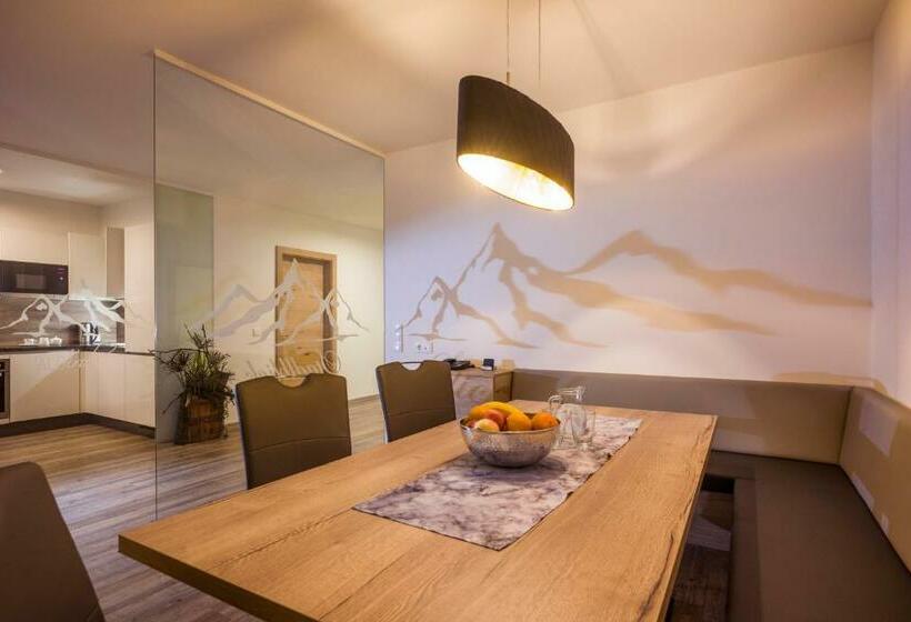 Апартаменты 2 Спальни, Aparthotel Alptirol