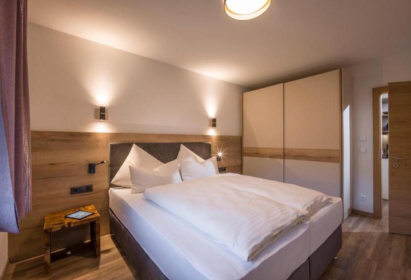 Апартаменты 2 Спальни с Балконом, Aparthotel Alptirol