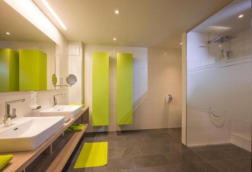 Апартаменты 2 Спальни, Aparthotel Alptirol