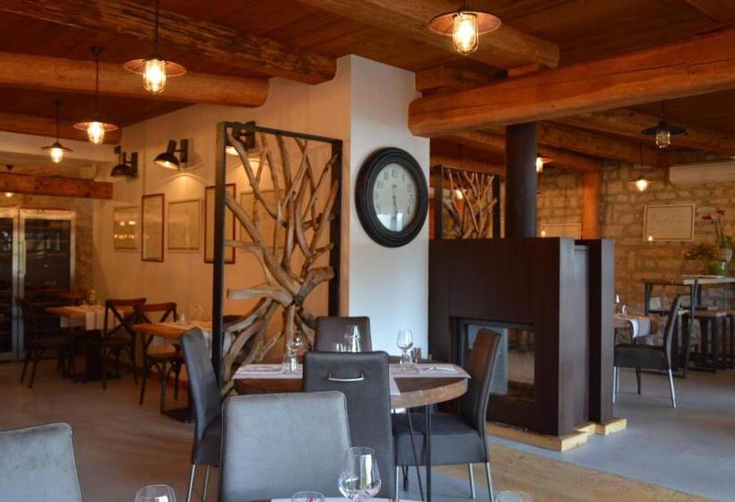 سوئیت با بالکن, Hôtel L Atelier De Donat