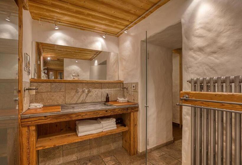 سوییت, Le Vieux Chalet