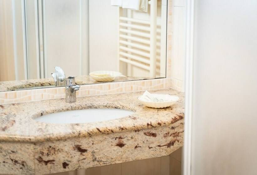 اتاق استاندارد, Terme Salus