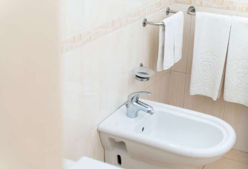 اتاق استاندارد, Terme Salus