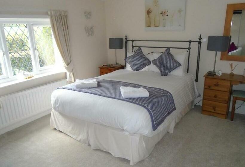 Номер Стандарт, Trumbles Gatwick B&b