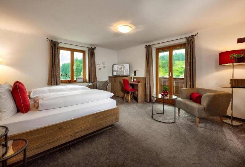 Номер Superior с Видом, Bayern Resort