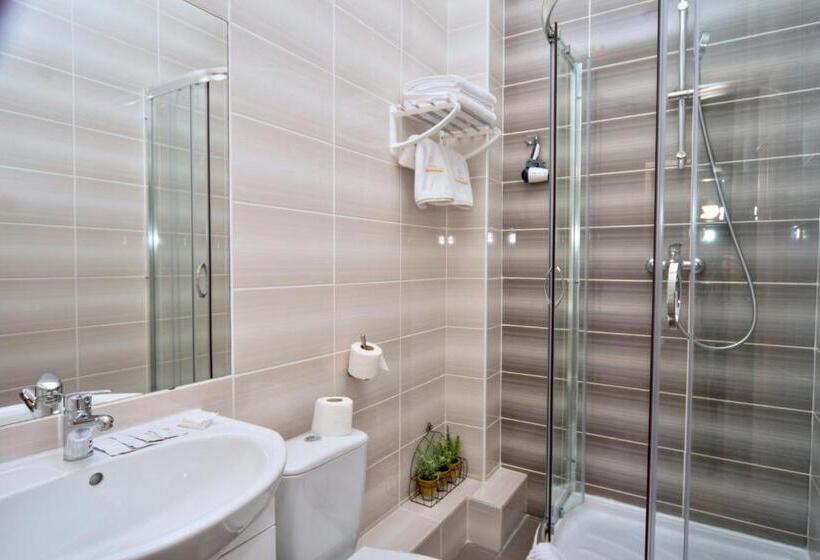 استودیو استاندارد با بالکن, Golden Gate Inn